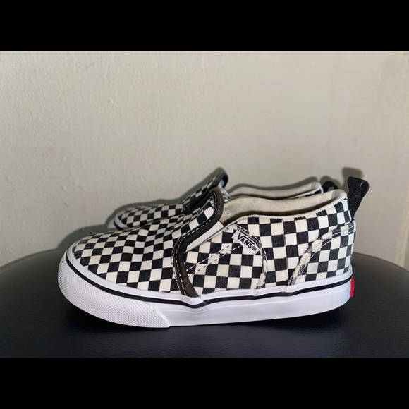 SOLD - Picture 3 of 4